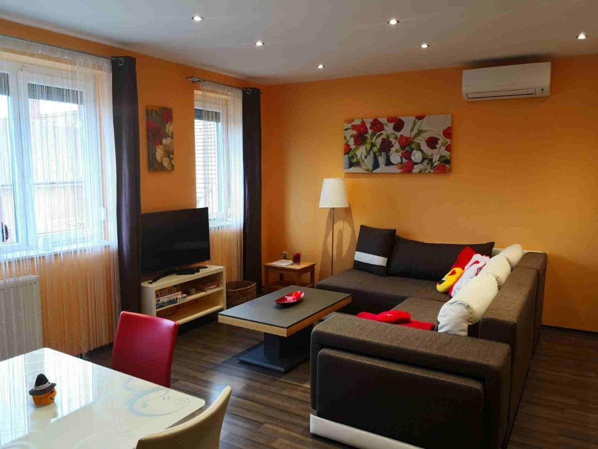 Zafir Sziget Apartman シャールヴァール エクステリア 写真