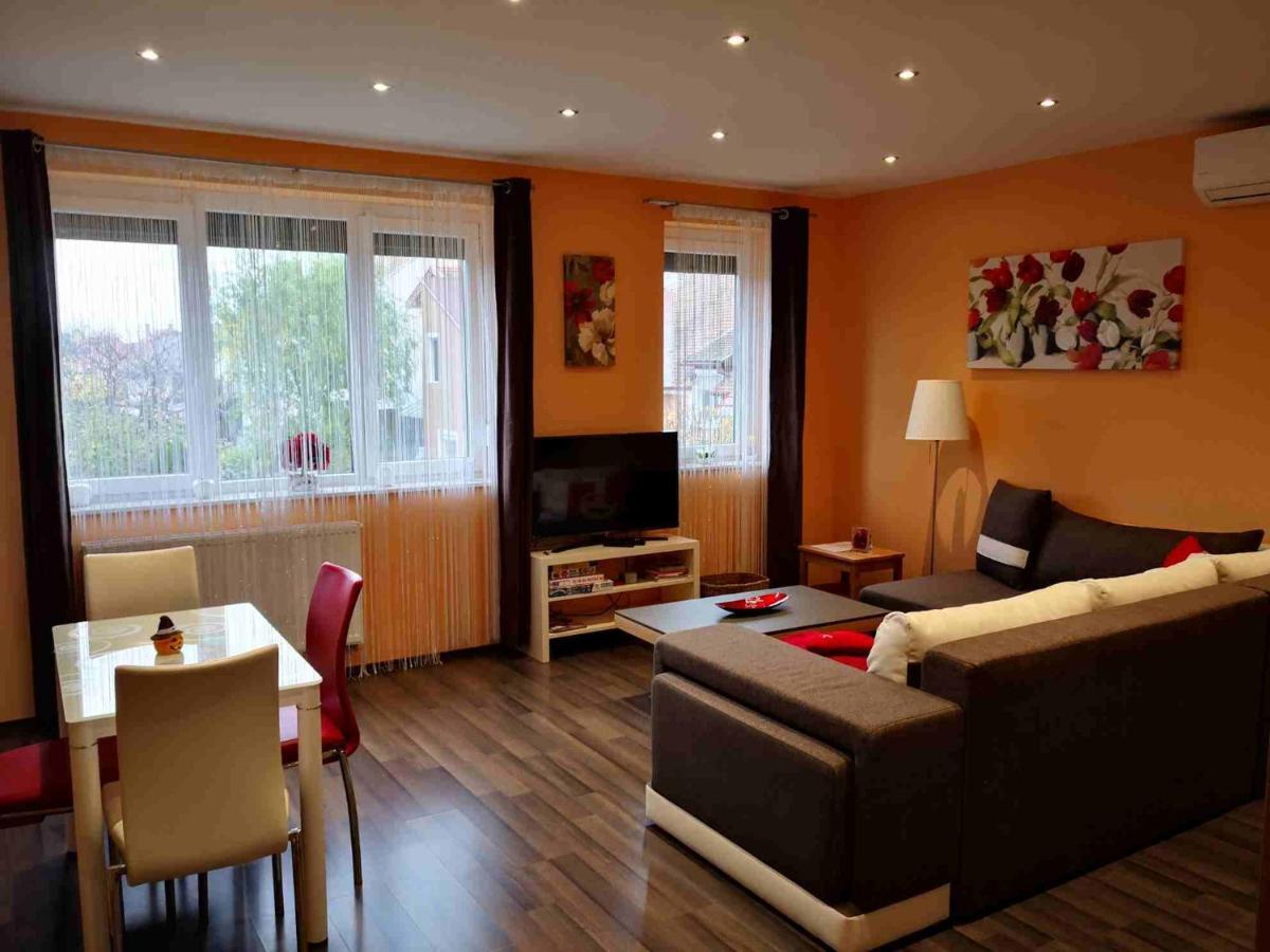 Zafir Sziget Apartman シャールヴァール エクステリア 写真