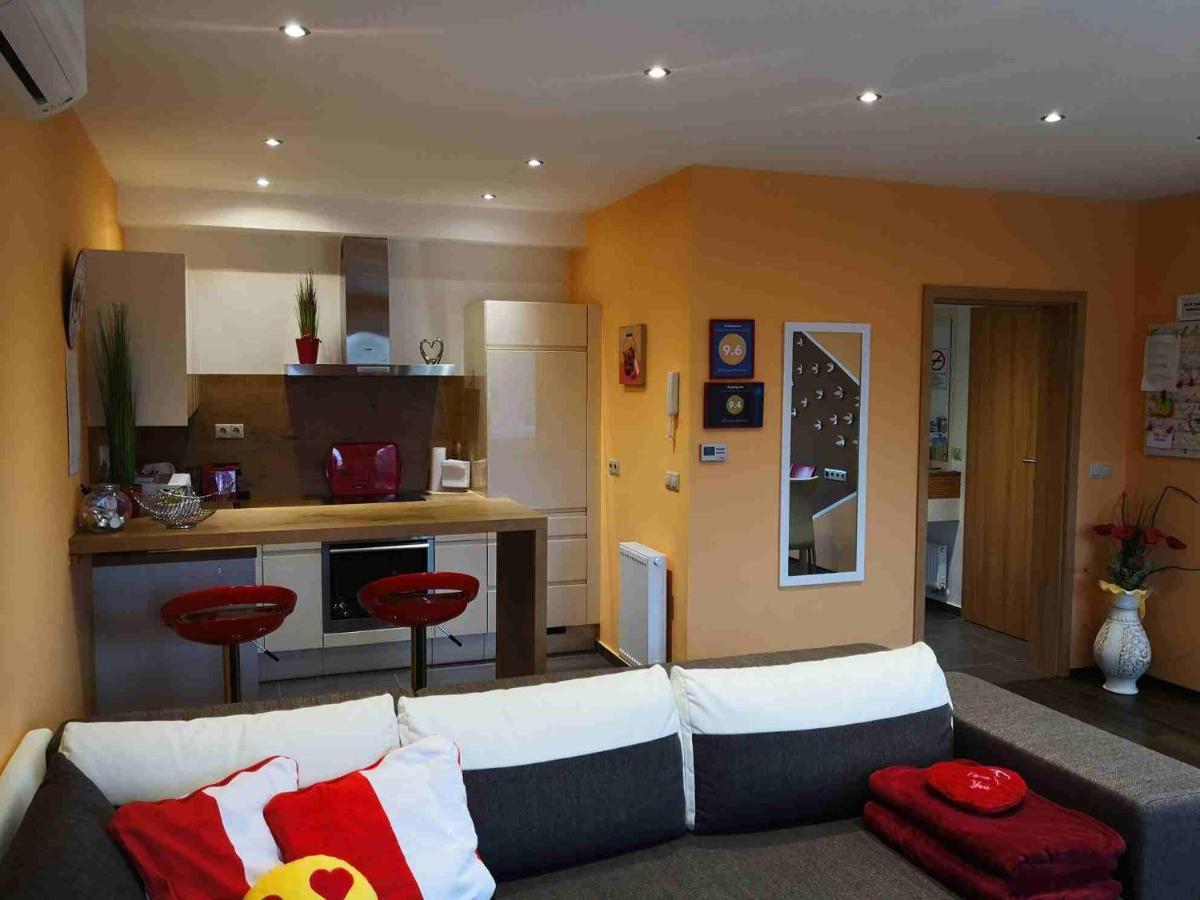 Zafir Sziget Apartman シャールヴァール エクステリア 写真
