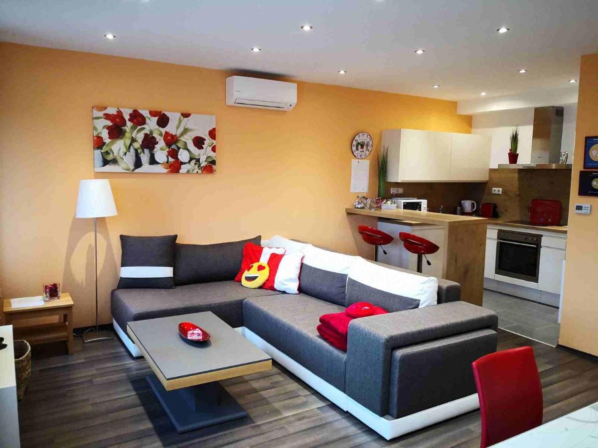 Zafir Sziget Apartman シャールヴァール エクステリア 写真