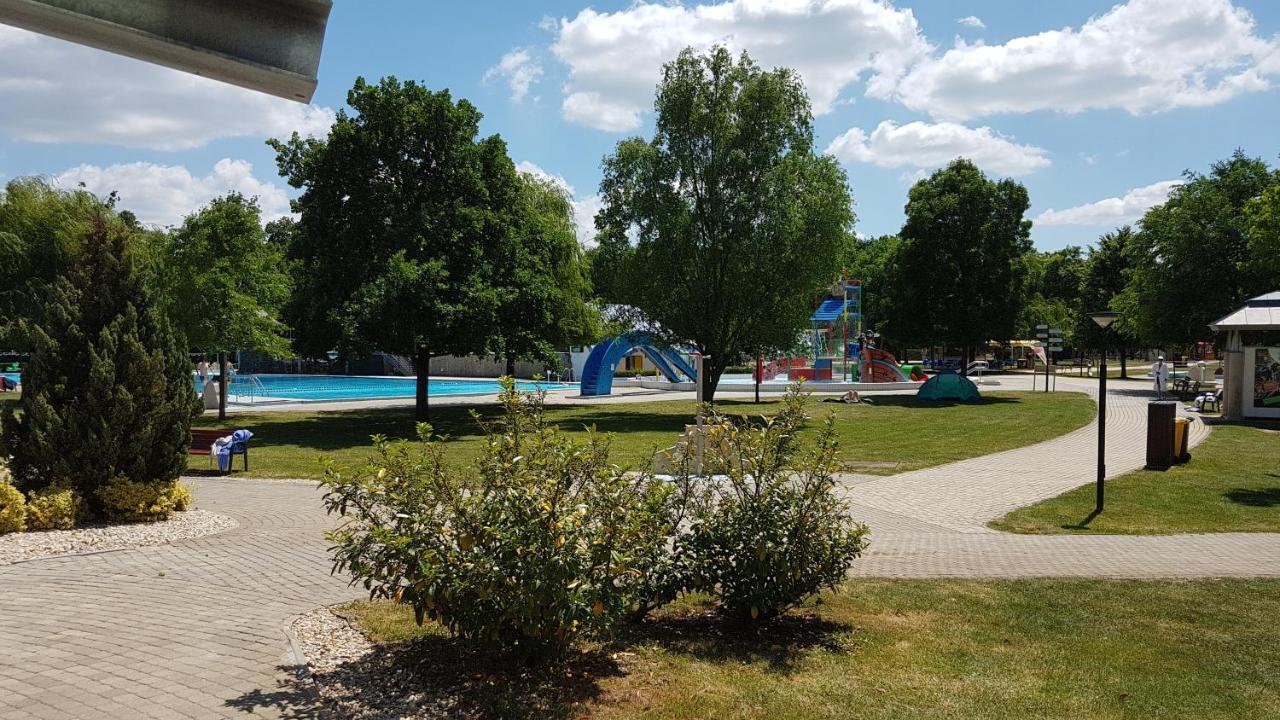 Zafir Sziget Apartman シャールヴァール エクステリア 写真